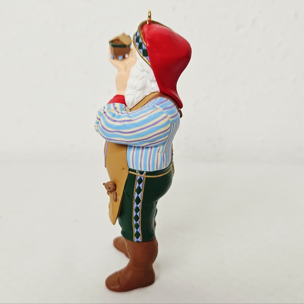 Hallmark Keepsake “The Toymaker’s Gift” Ornament 1999 Collector’s Club - Picture 3 of 10